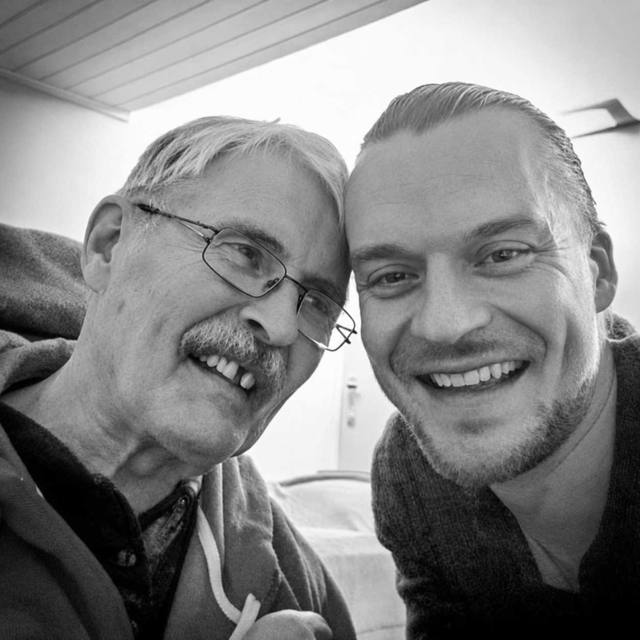 Christer sammen med en kjær venn
